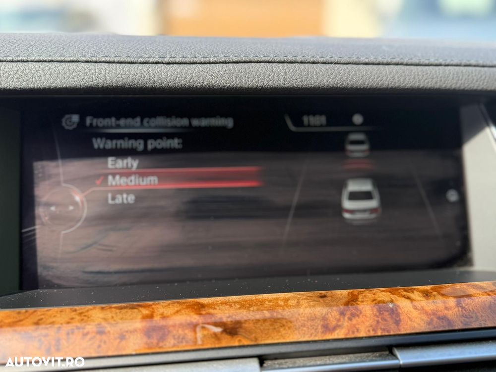 BMW Seria 7 740d xDrive Edition Exclusive - 33