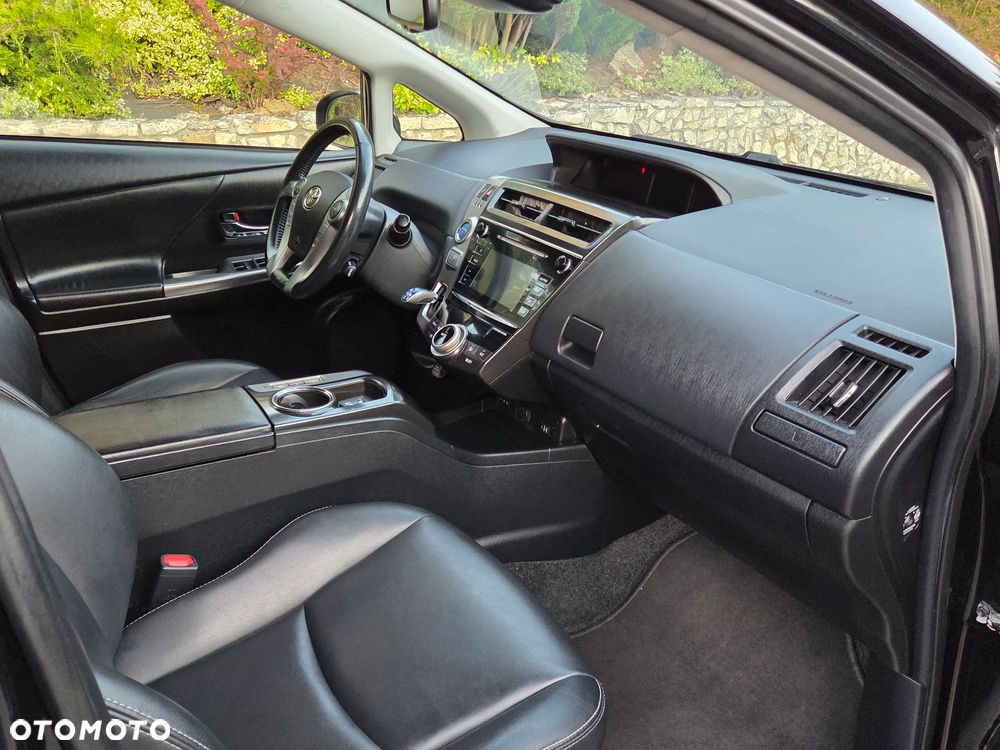 Toyota Prius+ (Hybrid) Executive - 23