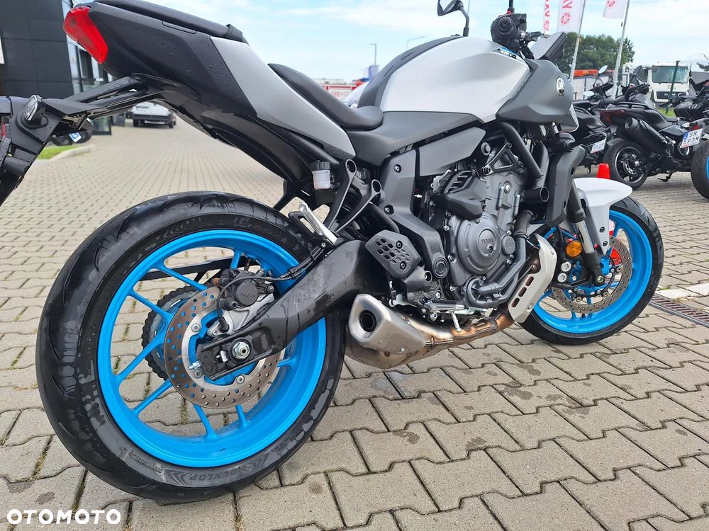 Yamaha MT - 7