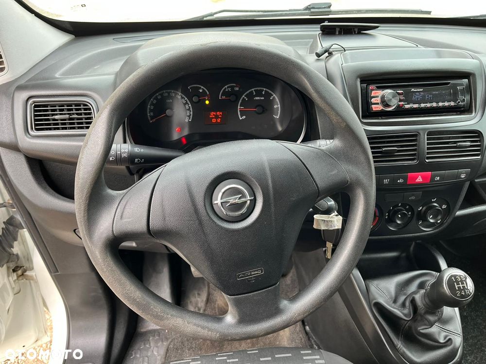 Opel Combo - 15