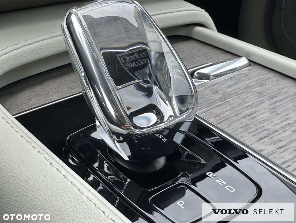 Volvo XC 90 - 22