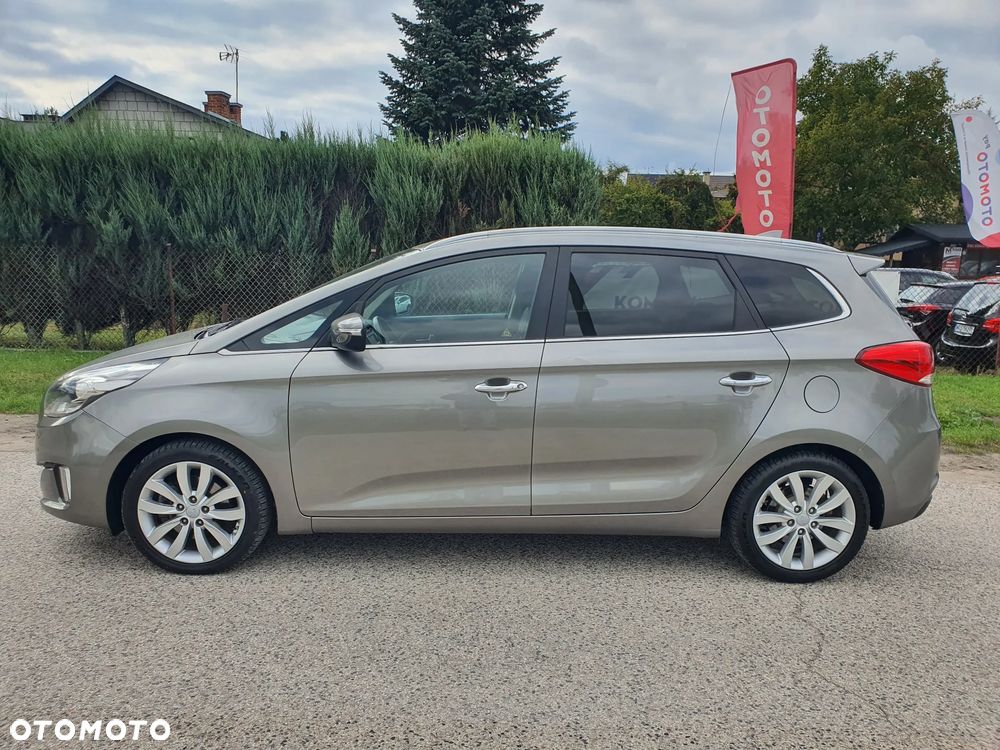 Kia Carens 1.7 CRDi Business Line 7os 7DCT - 8