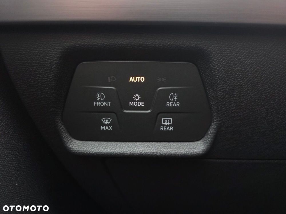 Seat Leon 1.5 eTSI FR DSG - 11