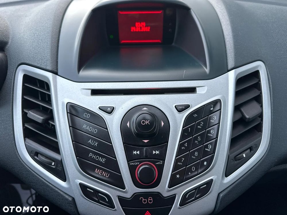 Ford Fiesta ver-1-5-tdci-trend - 22