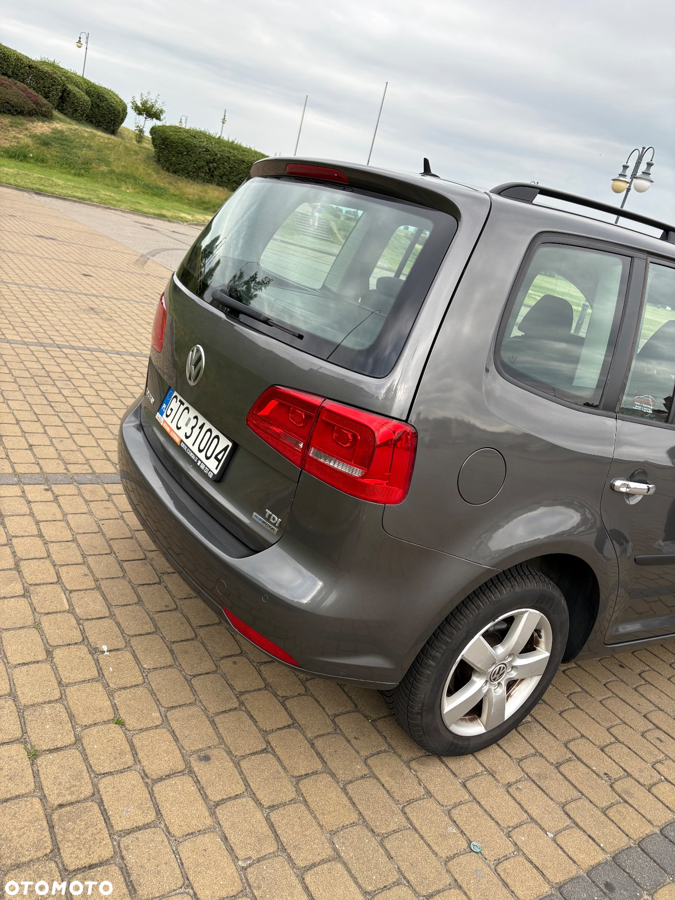 Volkswagen Touran - 7