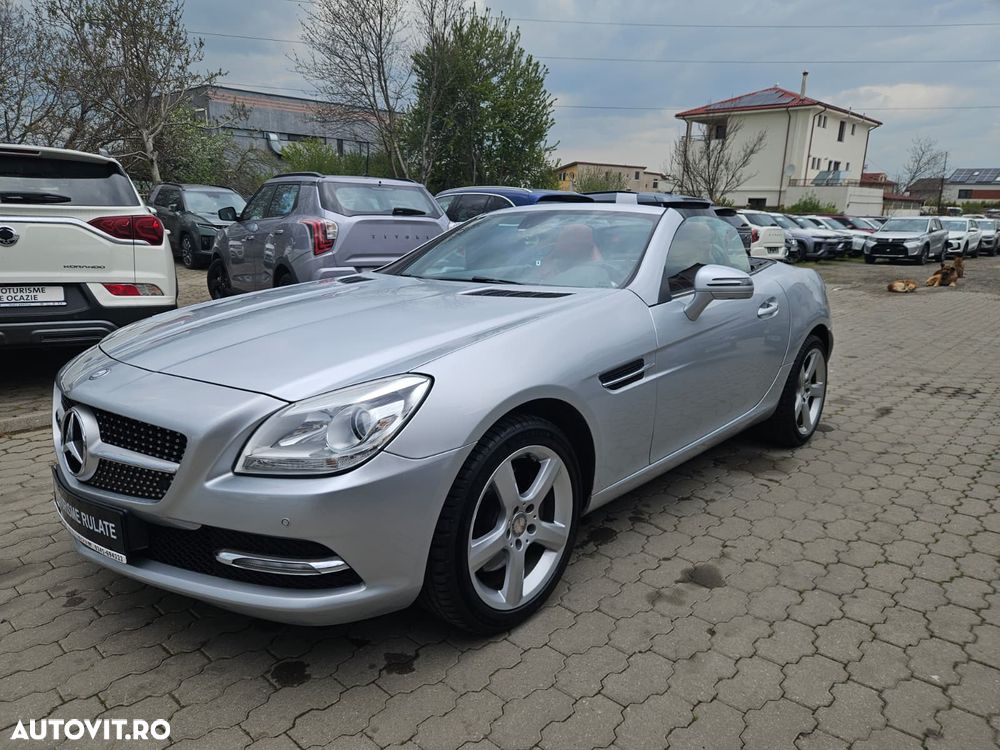 Mercedes-Benz SLK 250 (BlueEFFICIENCY) 7G-TRONIC - 1