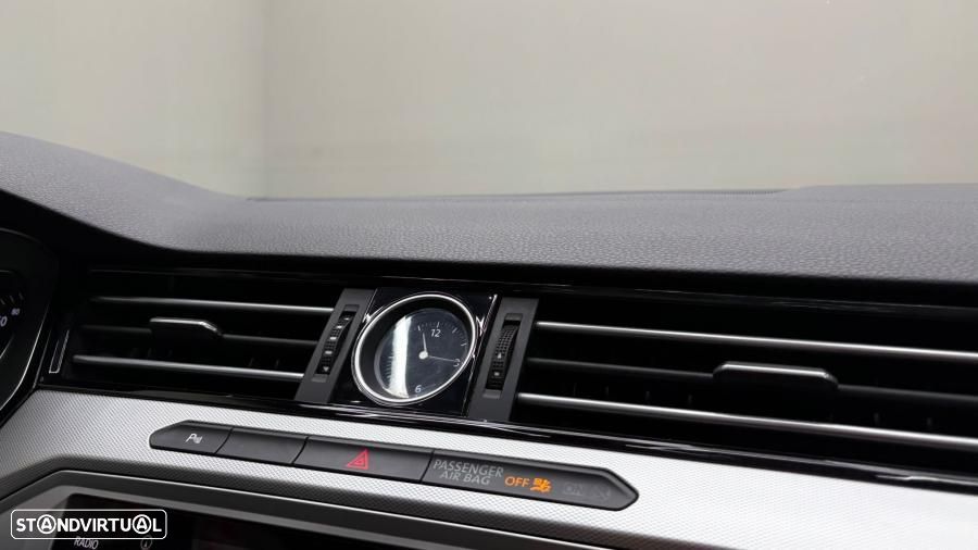 VW Passat Variant 1.6 TDI (BlueMotion ) DSG Comfortline - 23