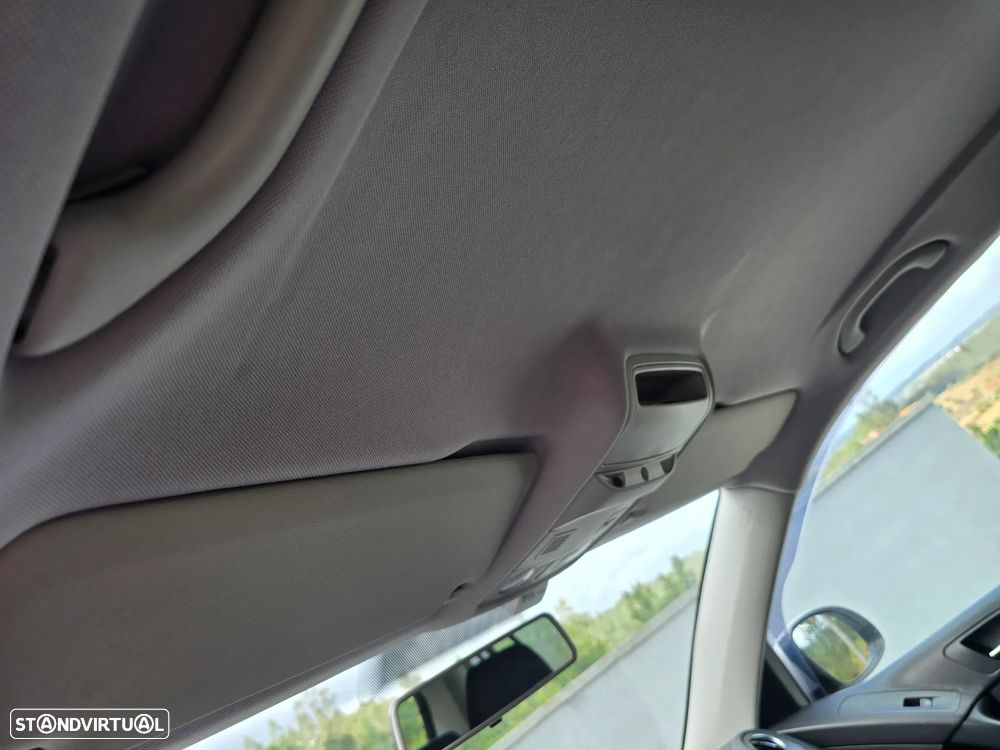 VW Tiguan 2.0 TDI Trend 4Motion - 13