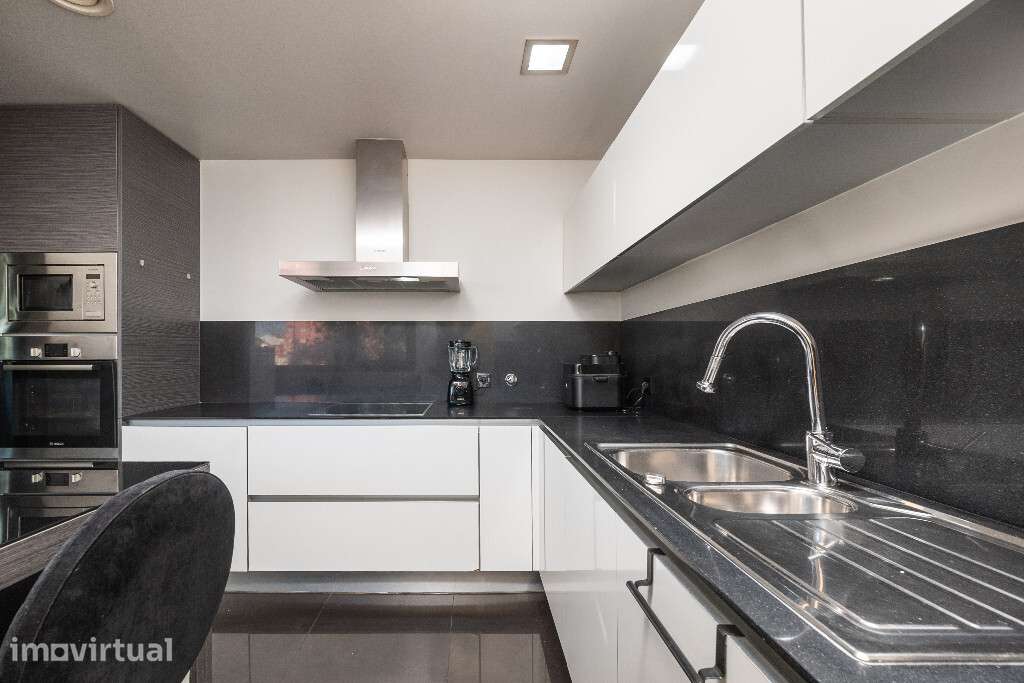 Apartamento T3 com garagem em zona Vale das Flores - Grande imagem: 4/8
