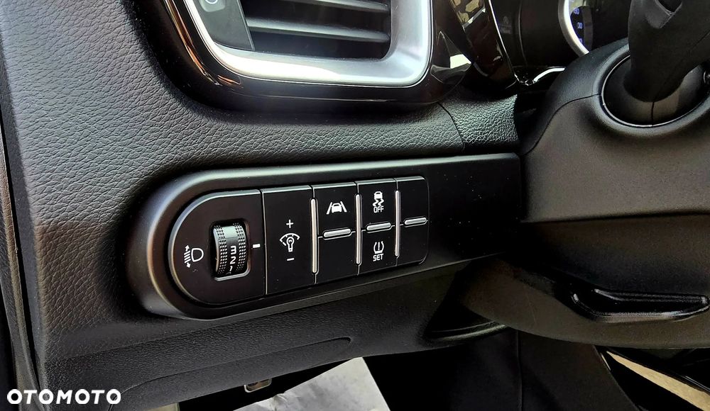 Kia Ceed 1.5 T-GDI Business Line Plus - 10