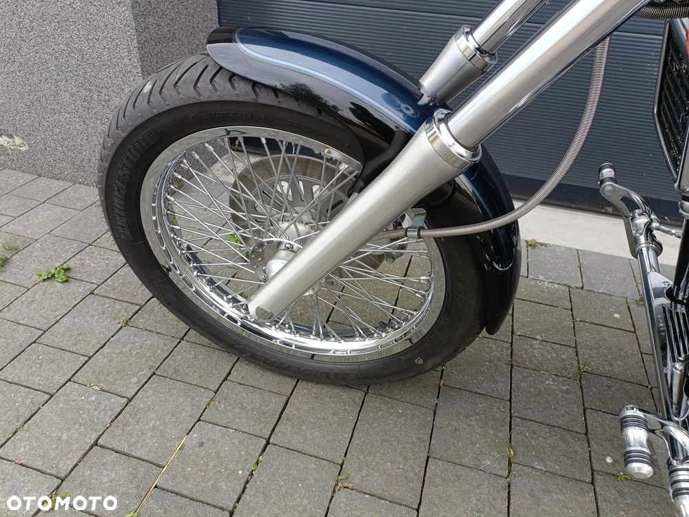 Suzuki Intruder - 22