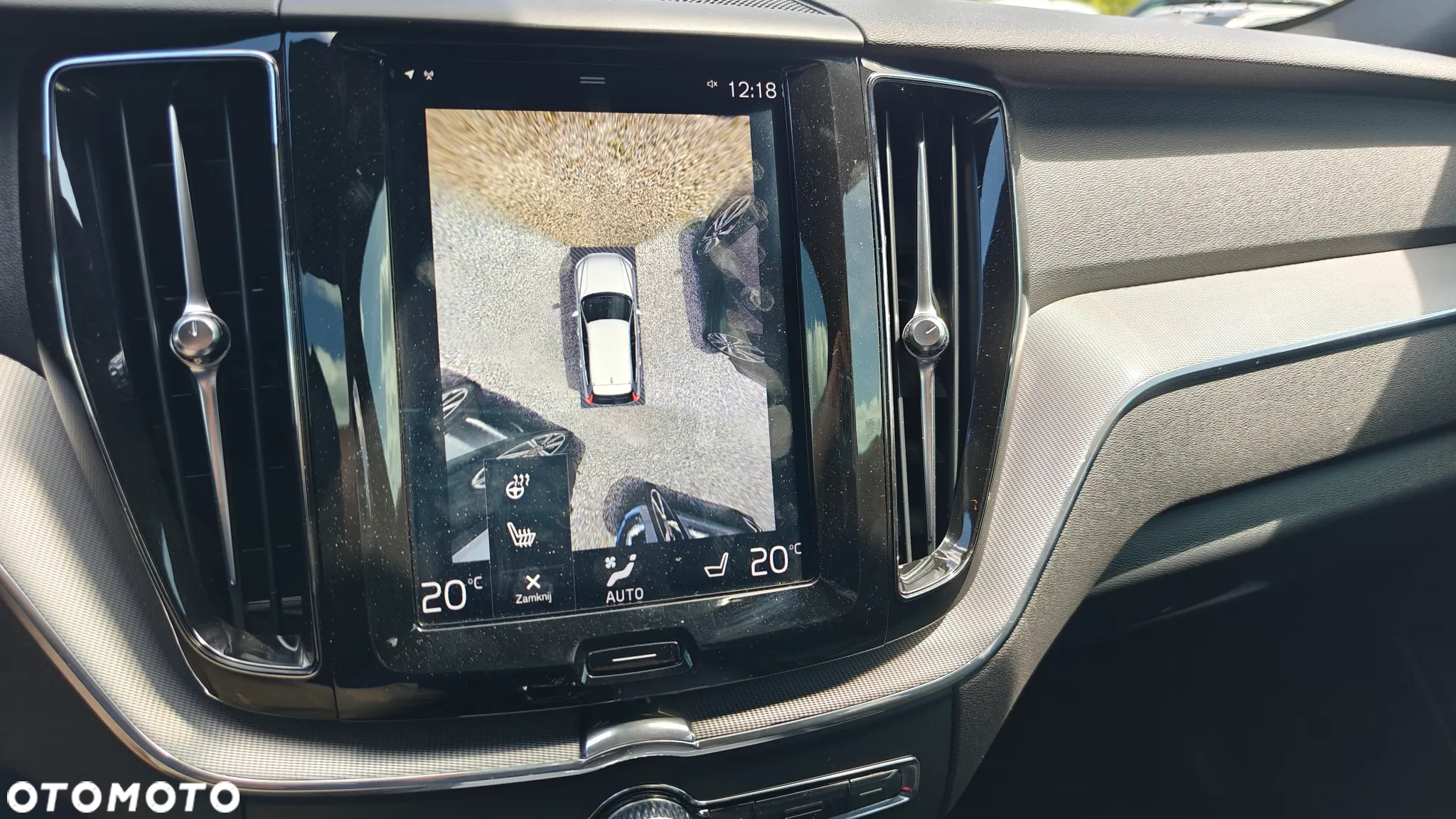 Volvo XC 60 T6 AWD Geartronic RDesign - 36