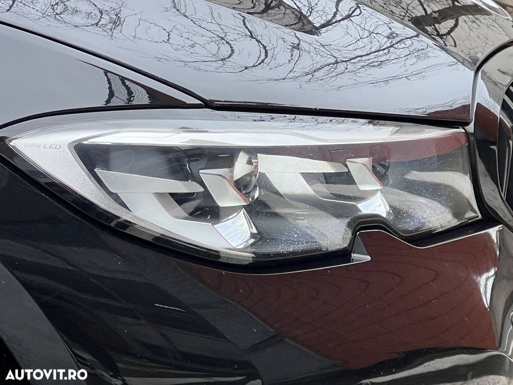 BMW Seria 3 320i Aut. Sport Line - 13