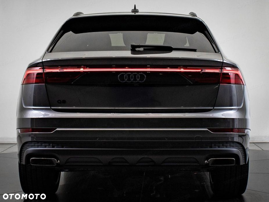 Audi Q8 - 2