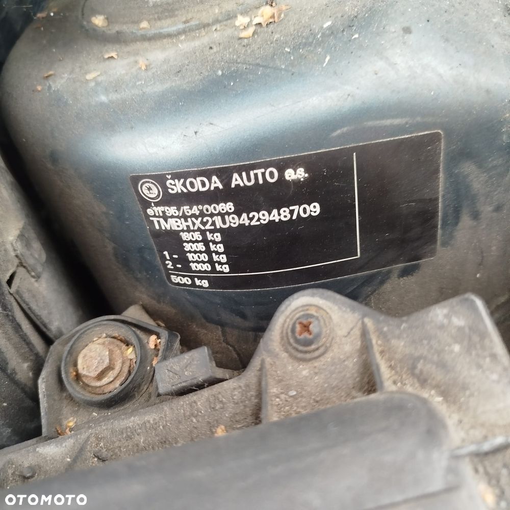 Skoda Octavia 1  na części - 5