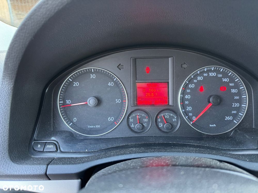 Volkswagen Golf - 2