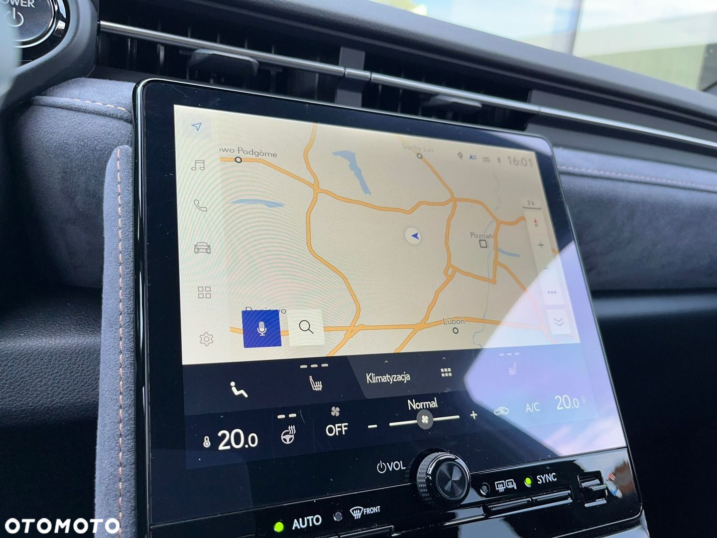 Lexus LBX 1.5 Hybrid Cool - 16