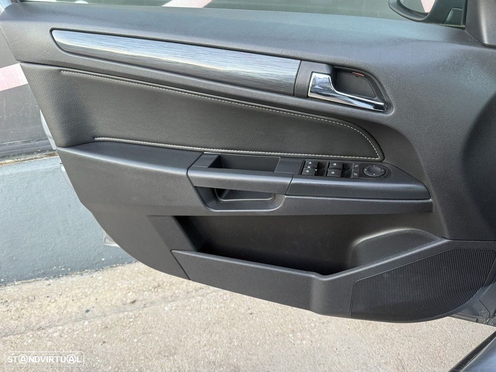 Opel Astra 1.7 CDTI Cosmo M5 - 20