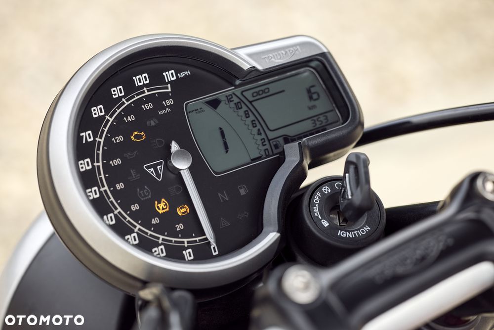 Triumph Inny - 6