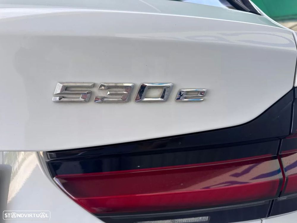 BMW 530 e Pack Desportivo M - 10