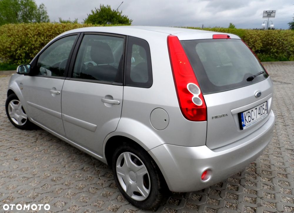 Ford Fiesta 1.4 Ambiente - 12