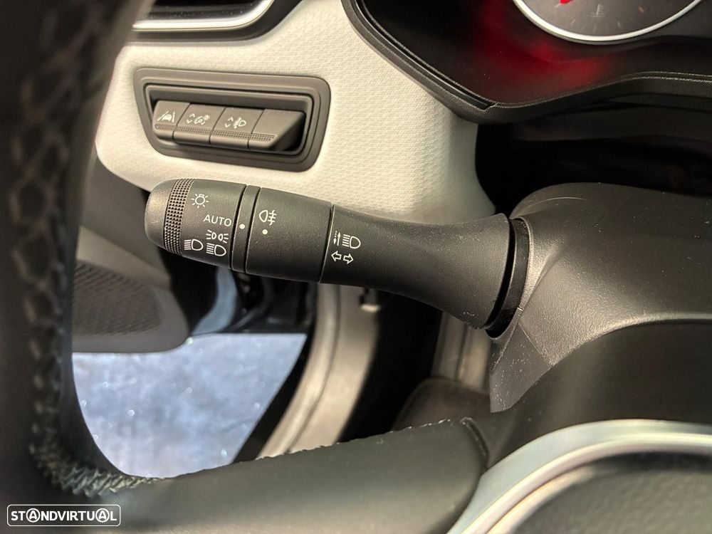 Renault Clio 1.0 TCe Evolution Bi-Fuel - 22