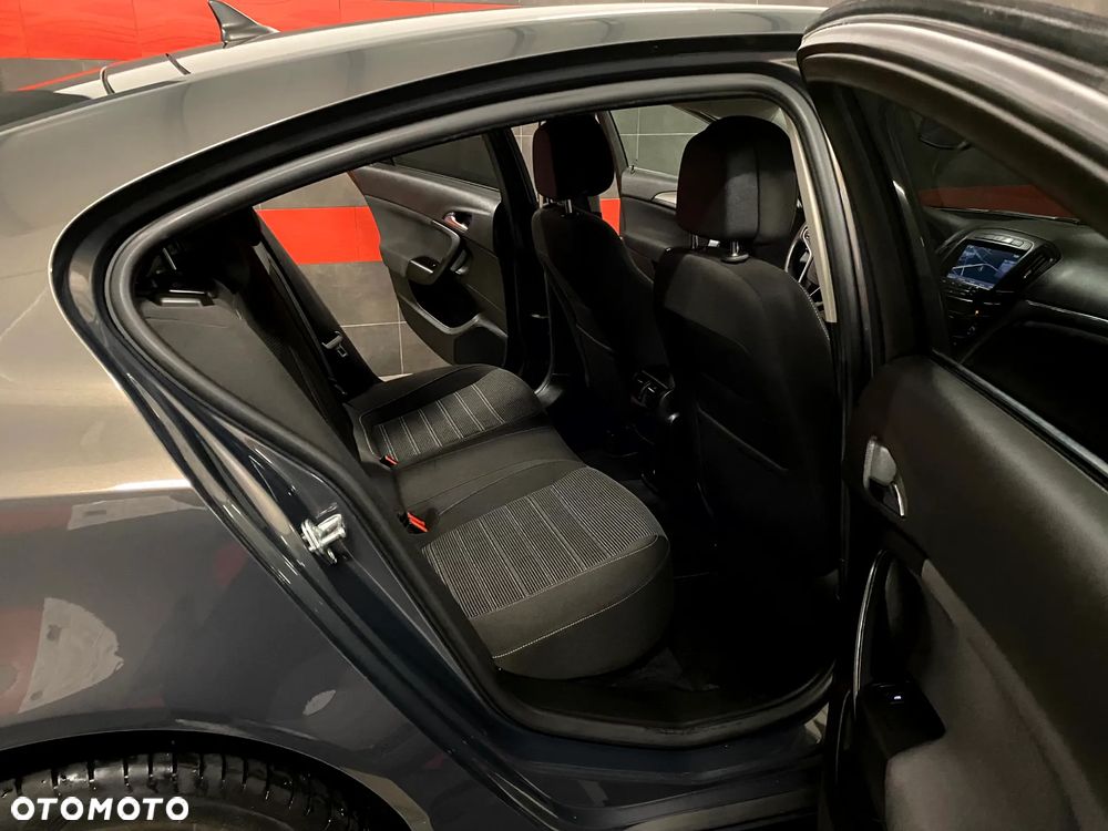 Opel Insignia 1.4 T Cosmo S&S - 18