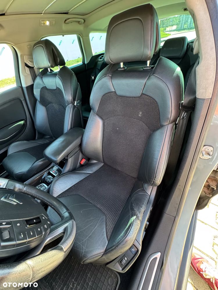 Citroën C5 Tourer V6 HDi 205 Biturbo FAP Exclusive - 17