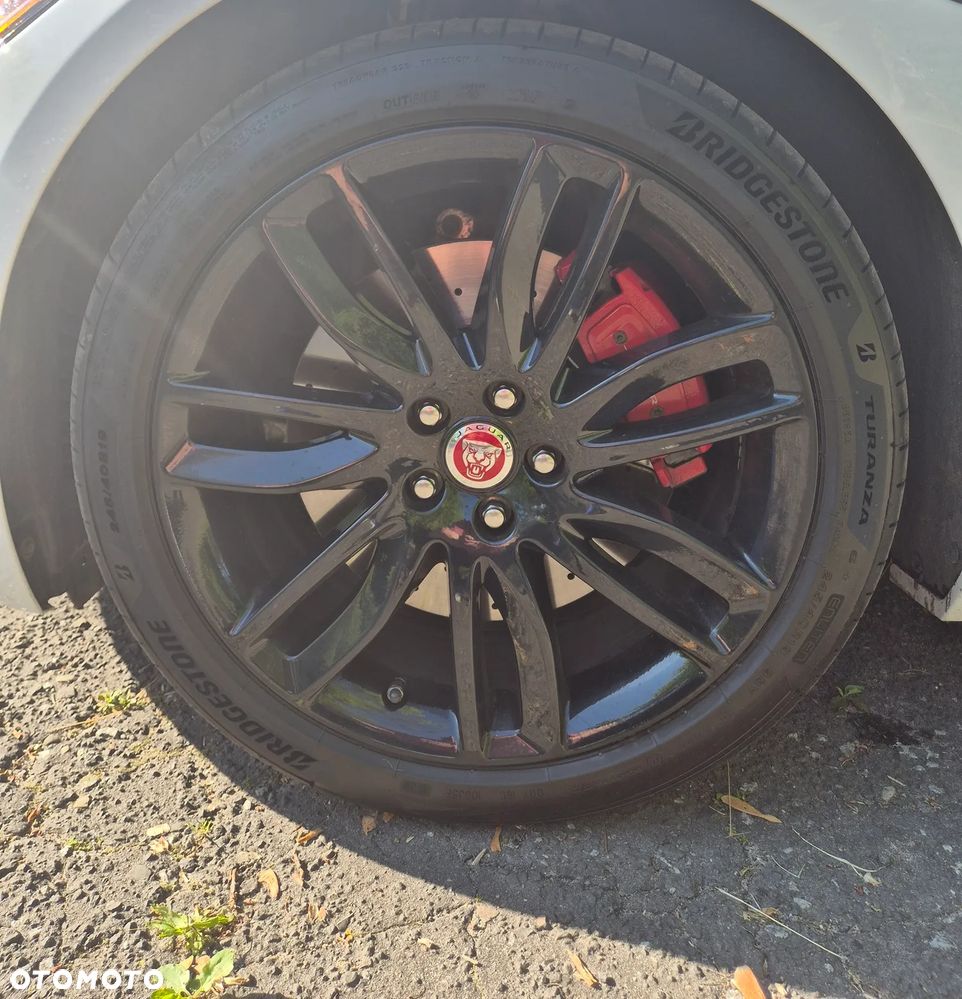 Jaguar XF 2.0 T Prestige - 23