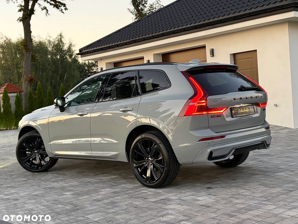 Volvo XC 60 B5 B AWD Ultra Black Edition - 13