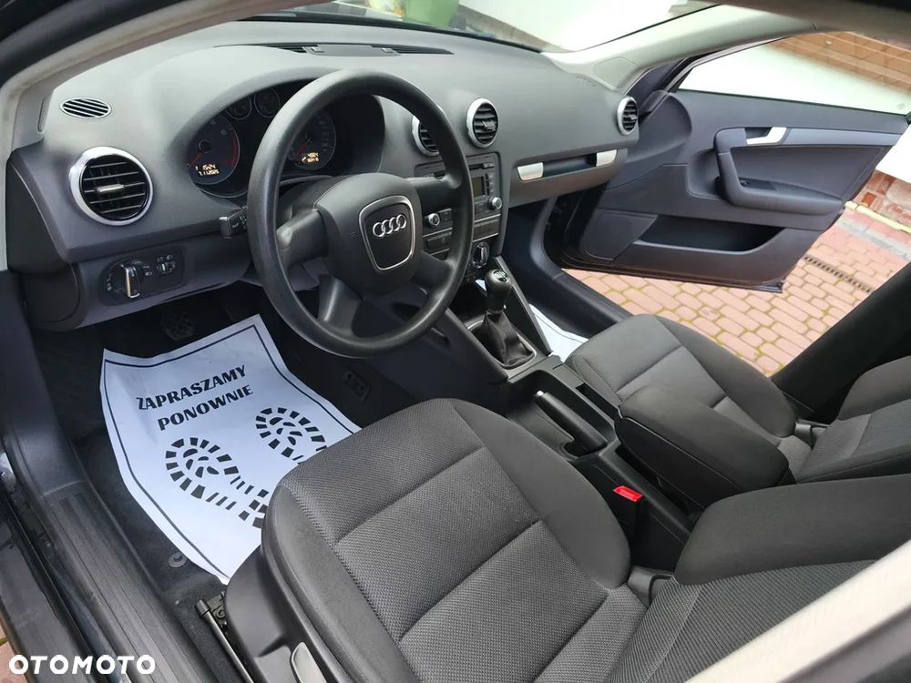 Audi A3 Sportback 1.6 Attraction - 18