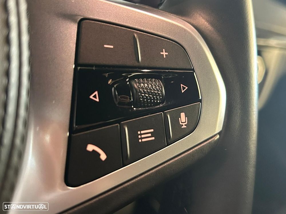 BMW 216 Gran Coupé d Pack Desportivo M - 18