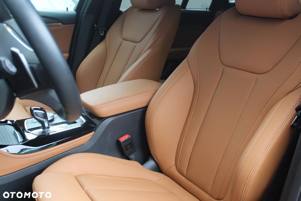 BMW X4 - 8