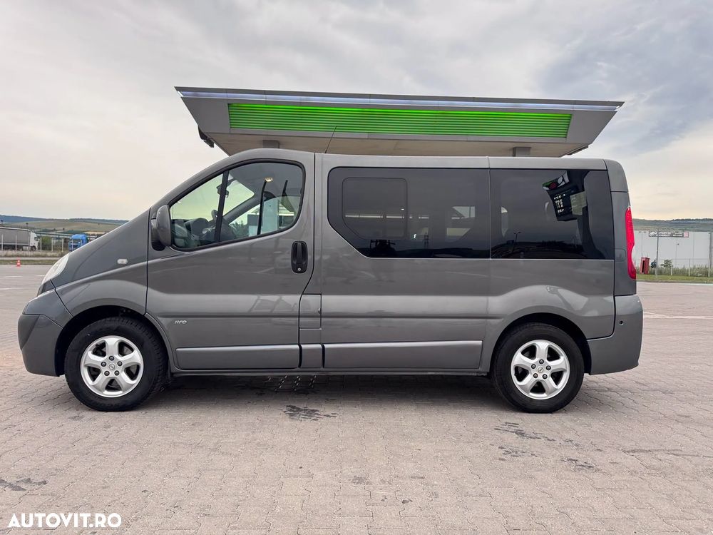 Opel Vivaro - 2
