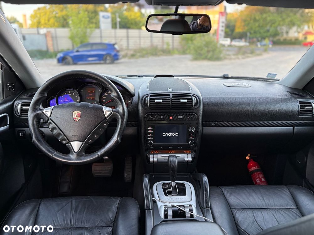 Porsche Cayenne - 9
