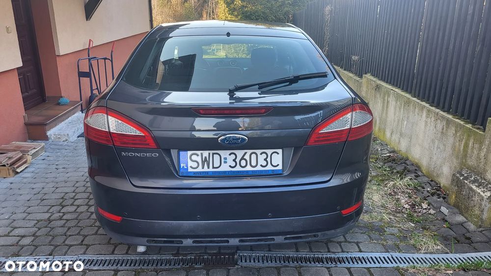 Ford Mondeo 2.0 Trend - 33