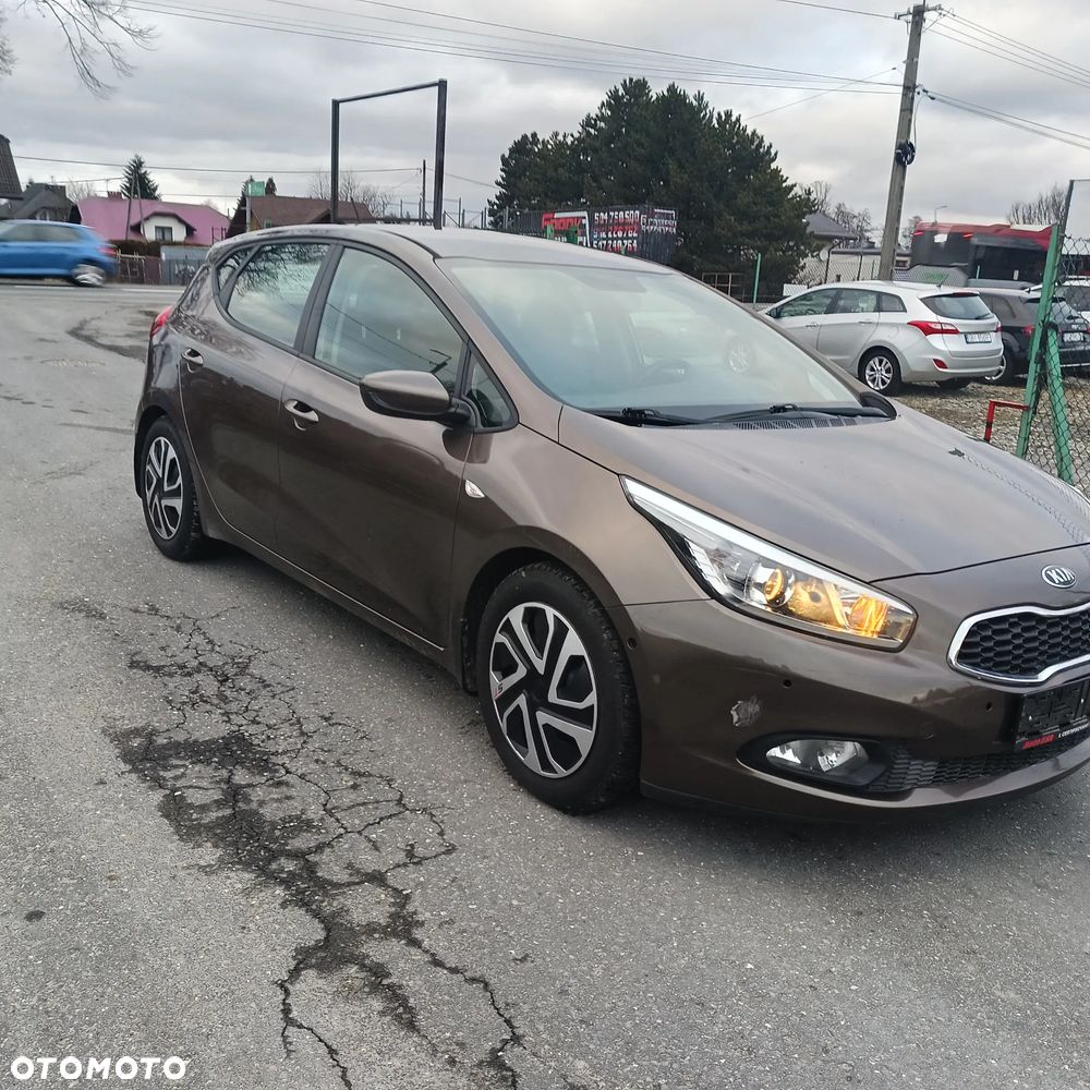 Kia Ceed 1.6 GDI Edition 7 - 12
