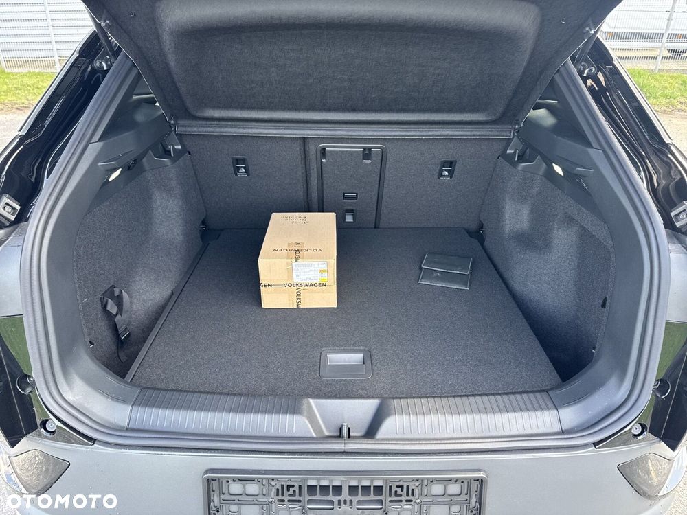 Volkswagen ID.4 - 17