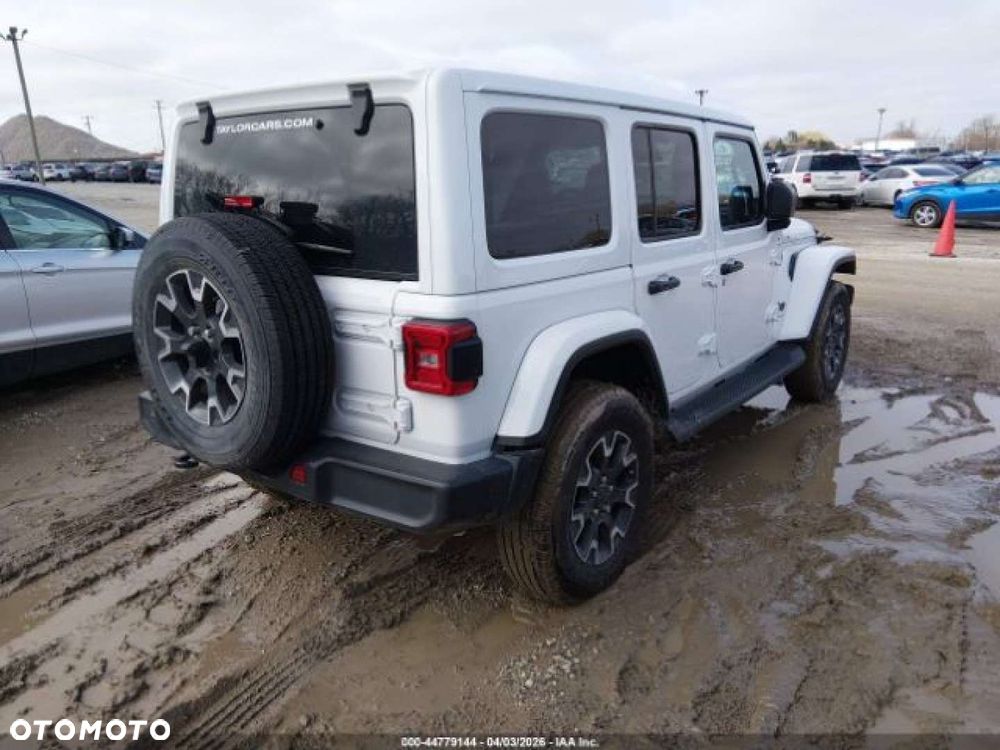 Jeep Wrangler - 5