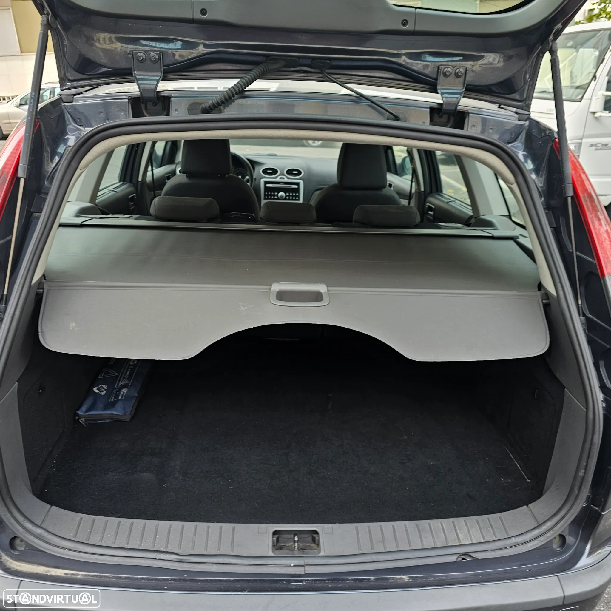 Ford Focus SW 1.6 TDCi Sport - 26