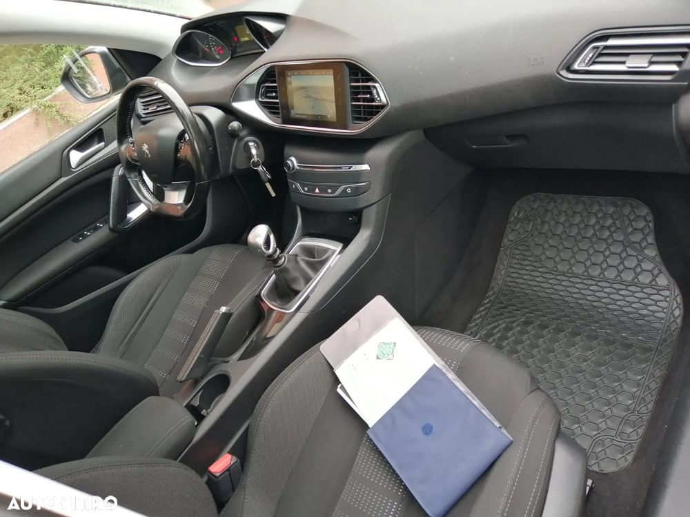 Peugeot 308 - 9