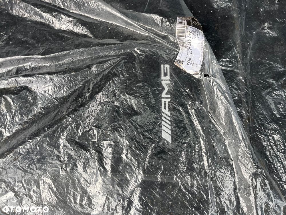 Mercedes-Benz GLA 250 4-Matic AMG Line - 13