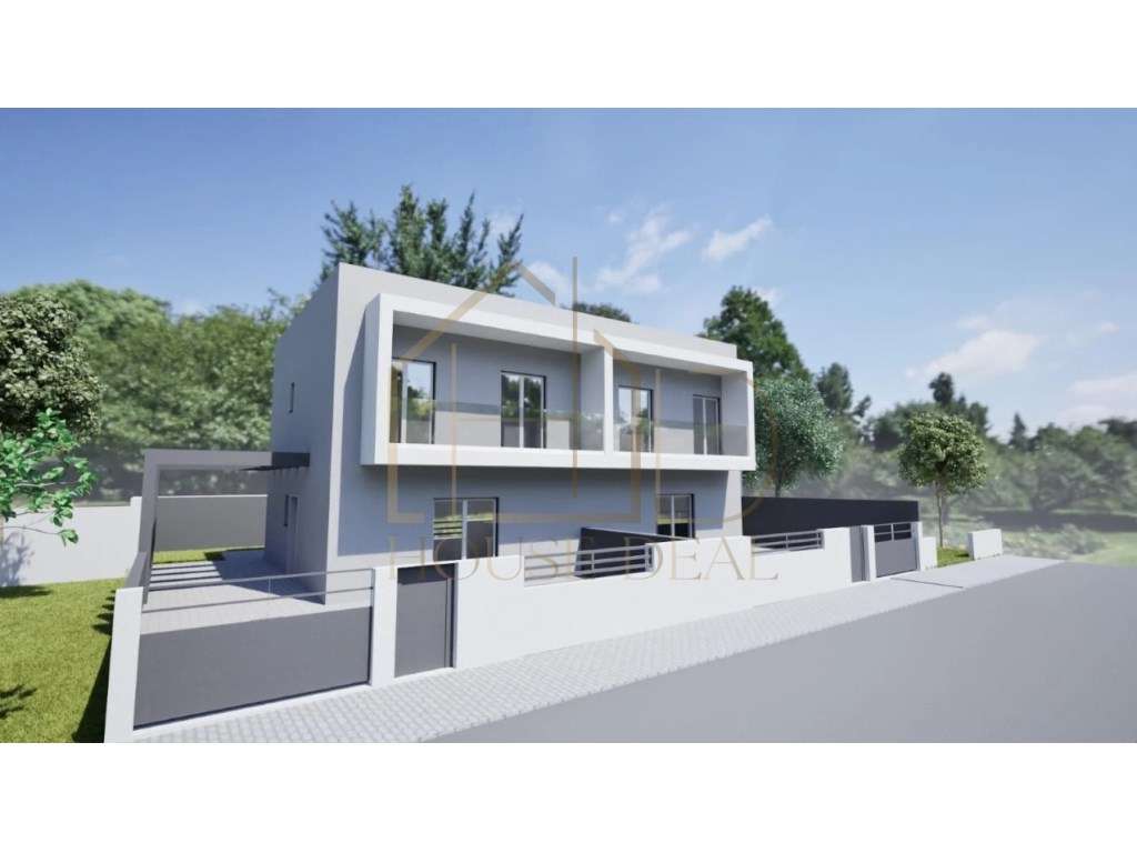 Moradia T4 com Pérgola. Redondos. Fernão Ferro