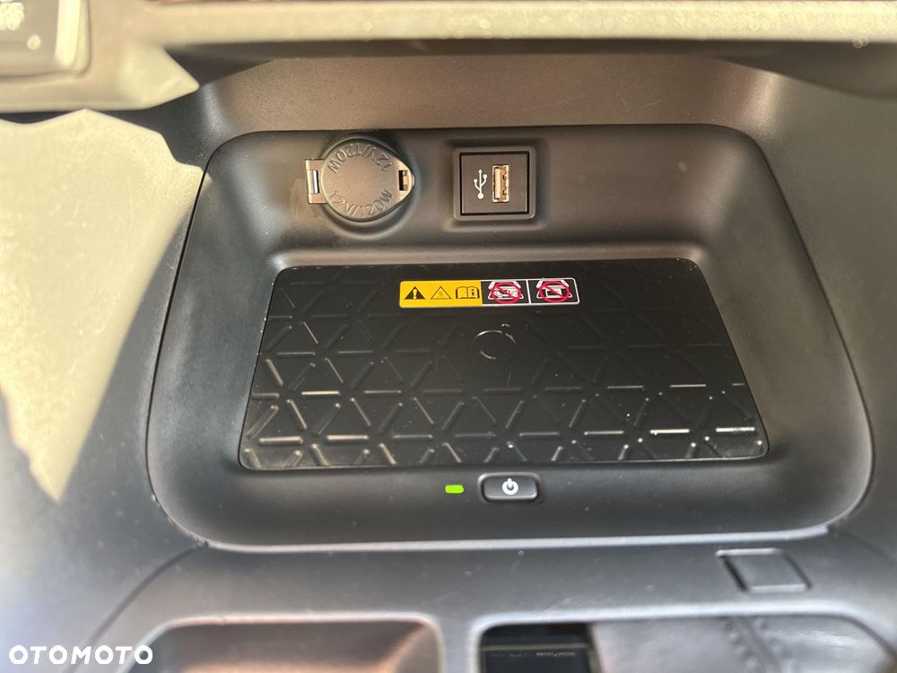 Toyota RAV4 - 16