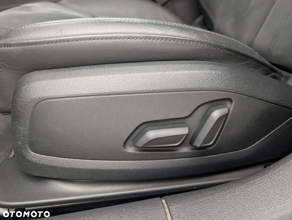 Audi A4 Limousine - 33