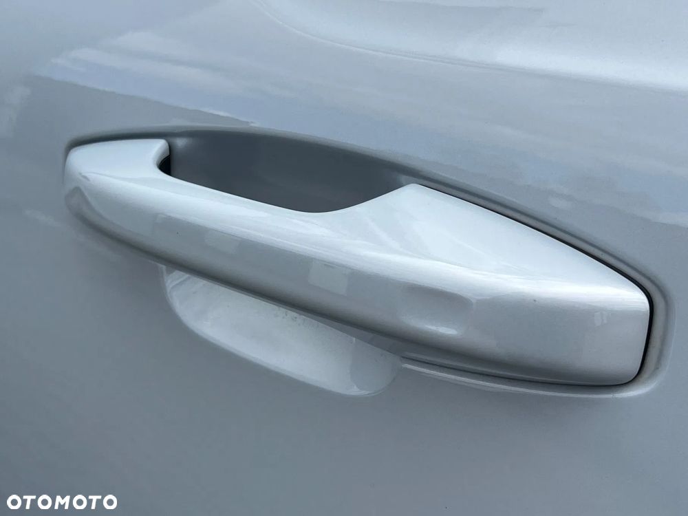 Volvo XC 40 T4 AWD Geartronic R-Design - 34