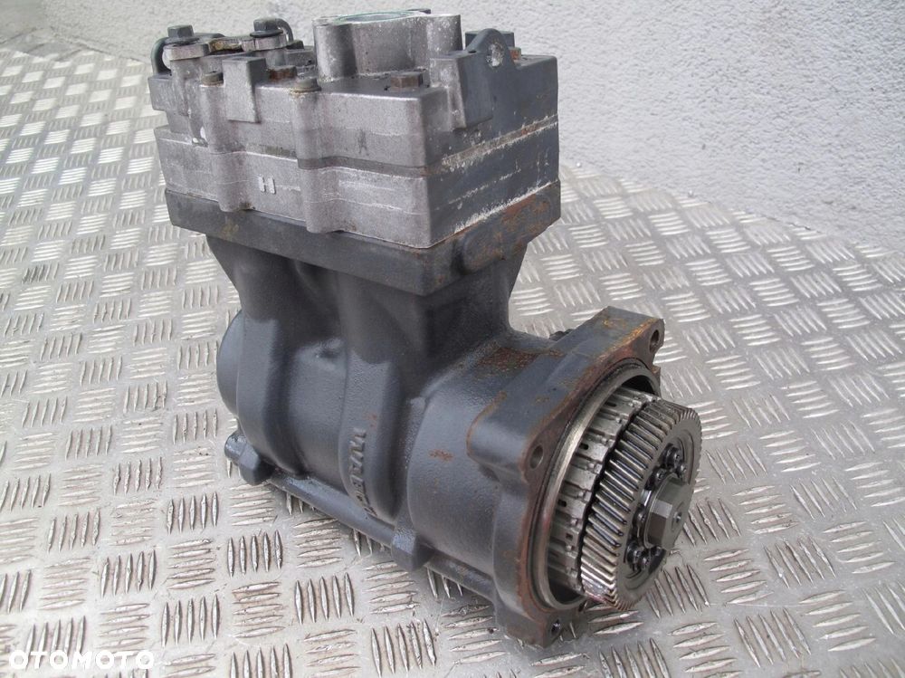 KOMPRESOR SPRĘŻARKA POWIETRZA SCANIA R S - 1