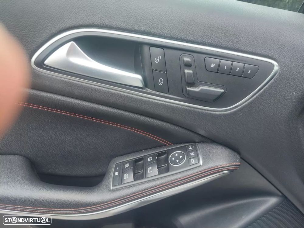 Mercedes-Benz A 45 AMG 4Matic Speedshift 7G-DCT - 10