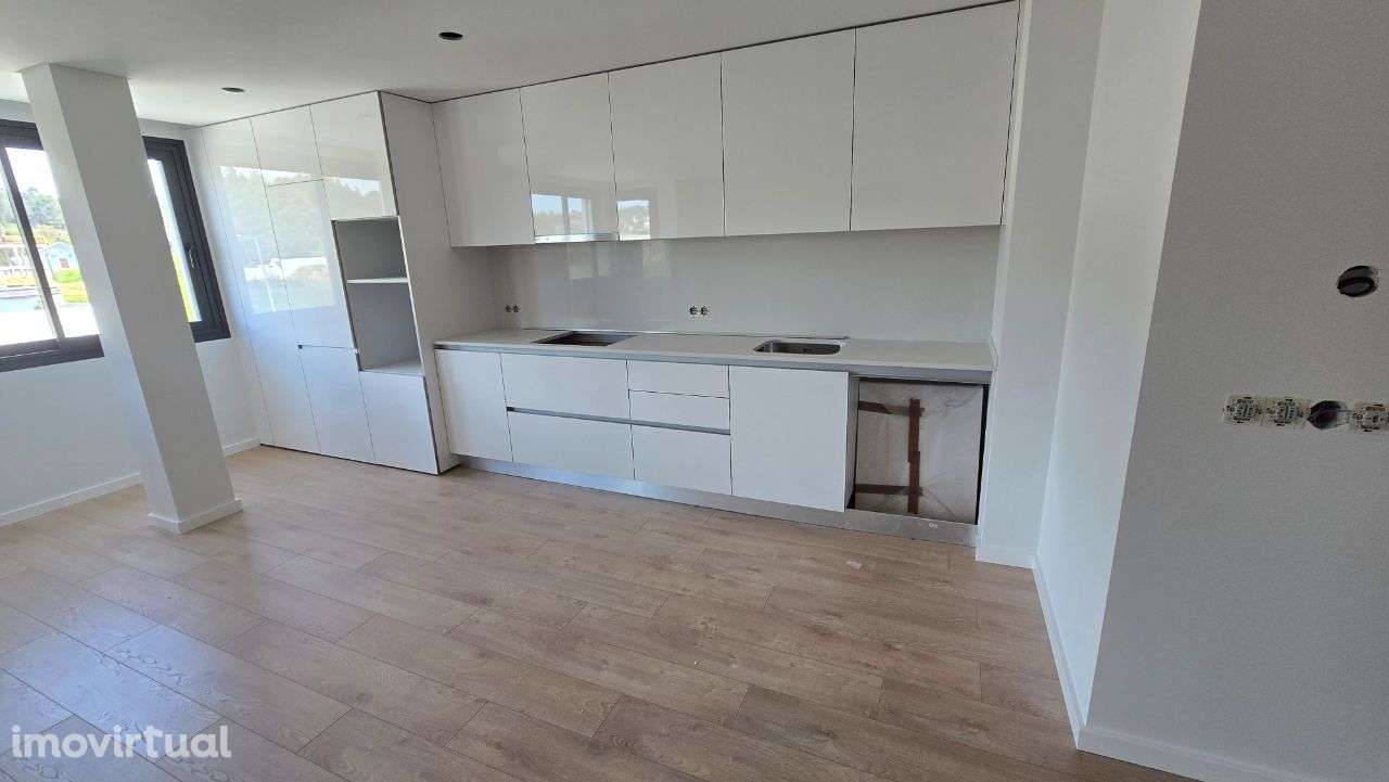 Excelente apartamento T3 novo Último Nogueira da Regedoura - Grande imagem: 2/17