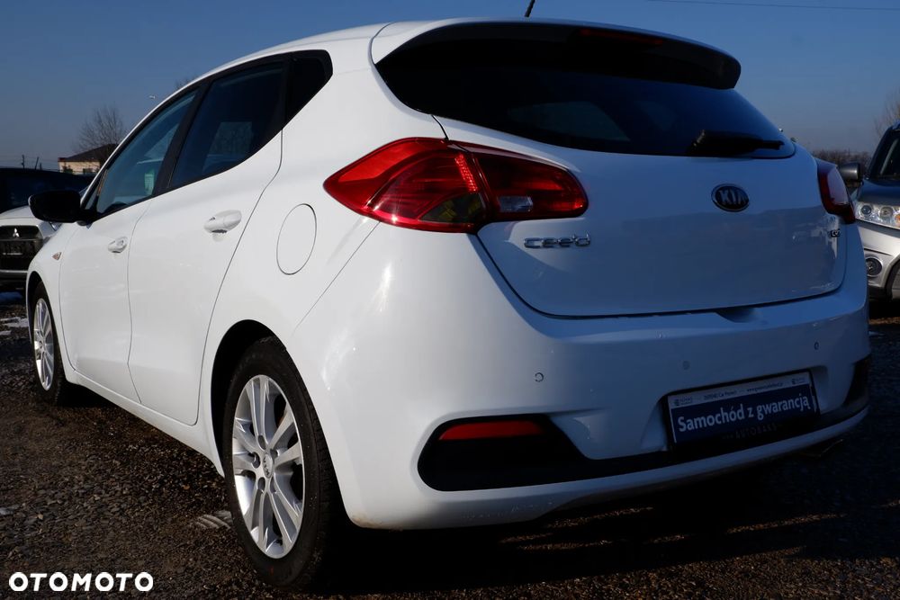 Kia Ceed 1.4 CRDi 90 Vision - 33